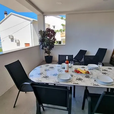 Apartament Milana Duće