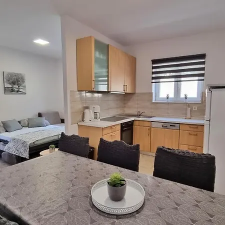 Apartment Milana