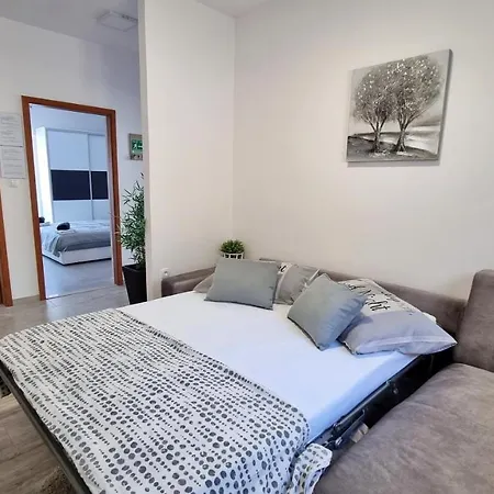 Milana Apartament Duće